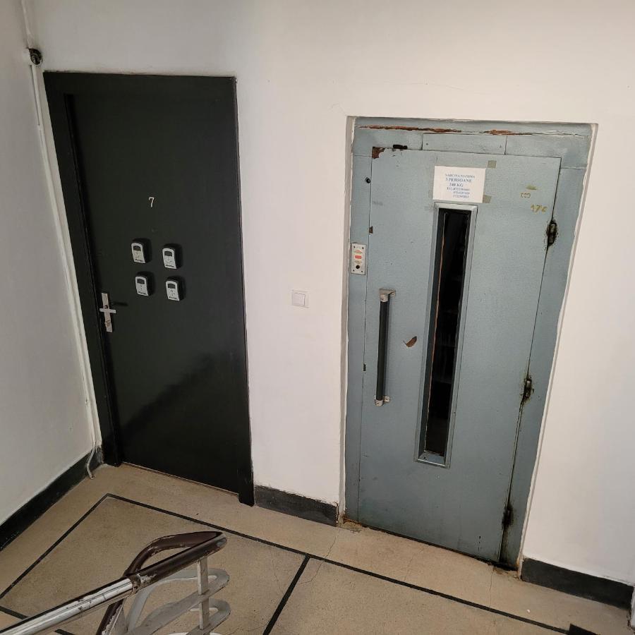 Anastasia Balcescu Apart 4 Self Check In Code From 2Pm Kitchen And Bedroom Βουκουρέστι Εξωτερικό φωτογραφία