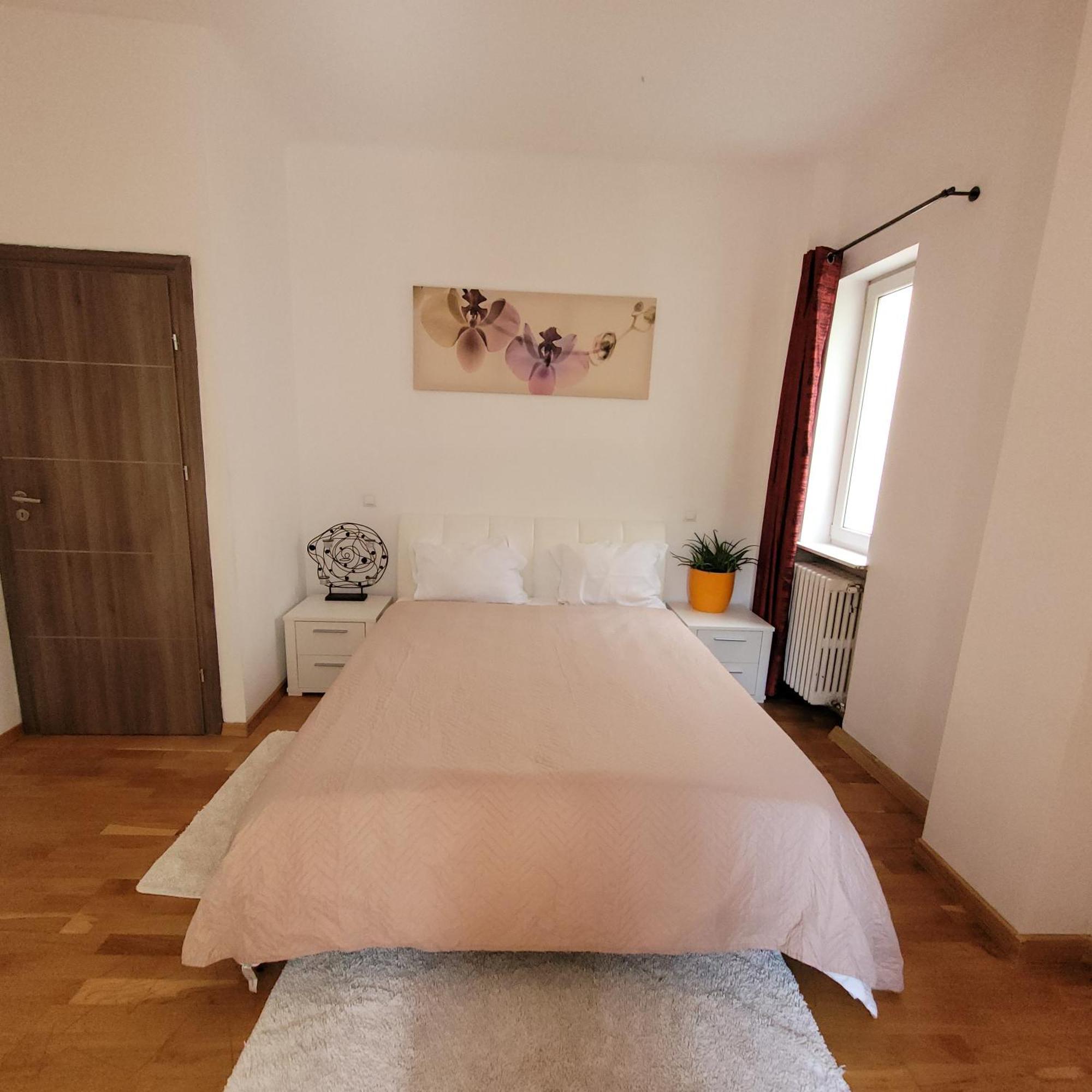 Anastasia Balcescu Apart 4 Self Check In Code From 2Pm Kitchen And Bedroom Βουκουρέστι Εξωτερικό φωτογραφία