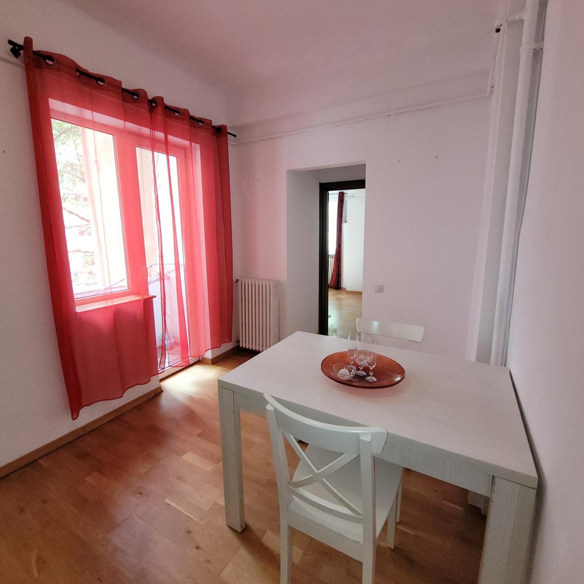 Anastasia Balcescu Apart 4 Self Check In Code From 2Pm Kitchen And Bedroom Βουκουρέστι Εξωτερικό φωτογραφία
